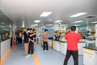 创新创业学院组织师生赴广州市仟壹生物技术开展课程实践《创业管理》课程校外社会实践教学活动